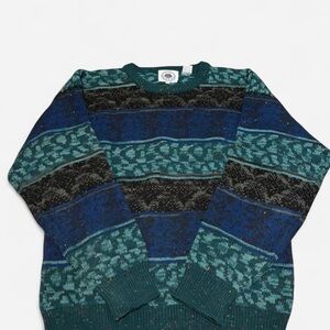 Stylish Blue and Green Crewneck Sweater